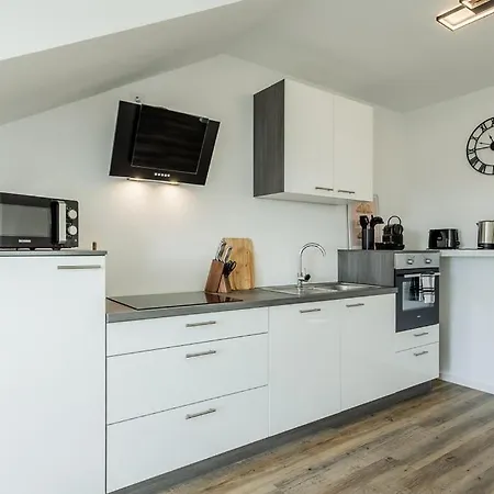 Sky Penthouse 08 I Aufzug I Tv I Gasgrill I Wifi Apartment